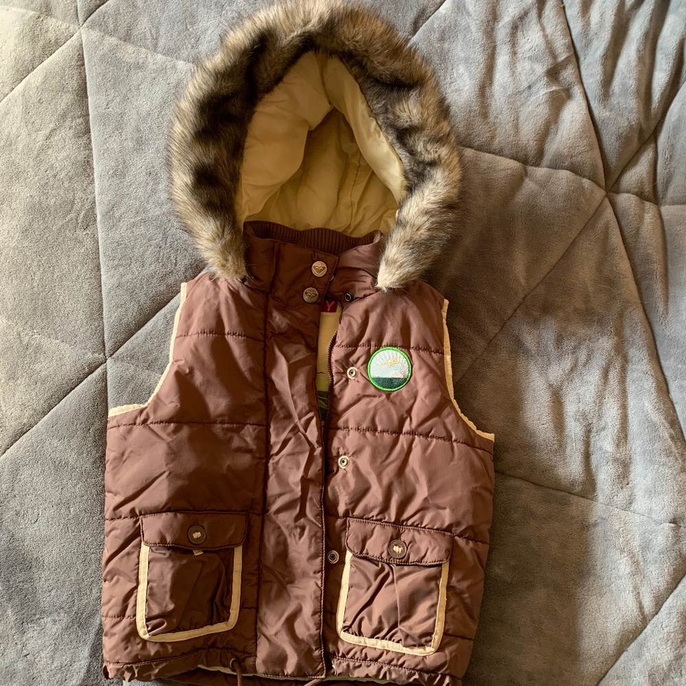 Roxy puffy vest with hood